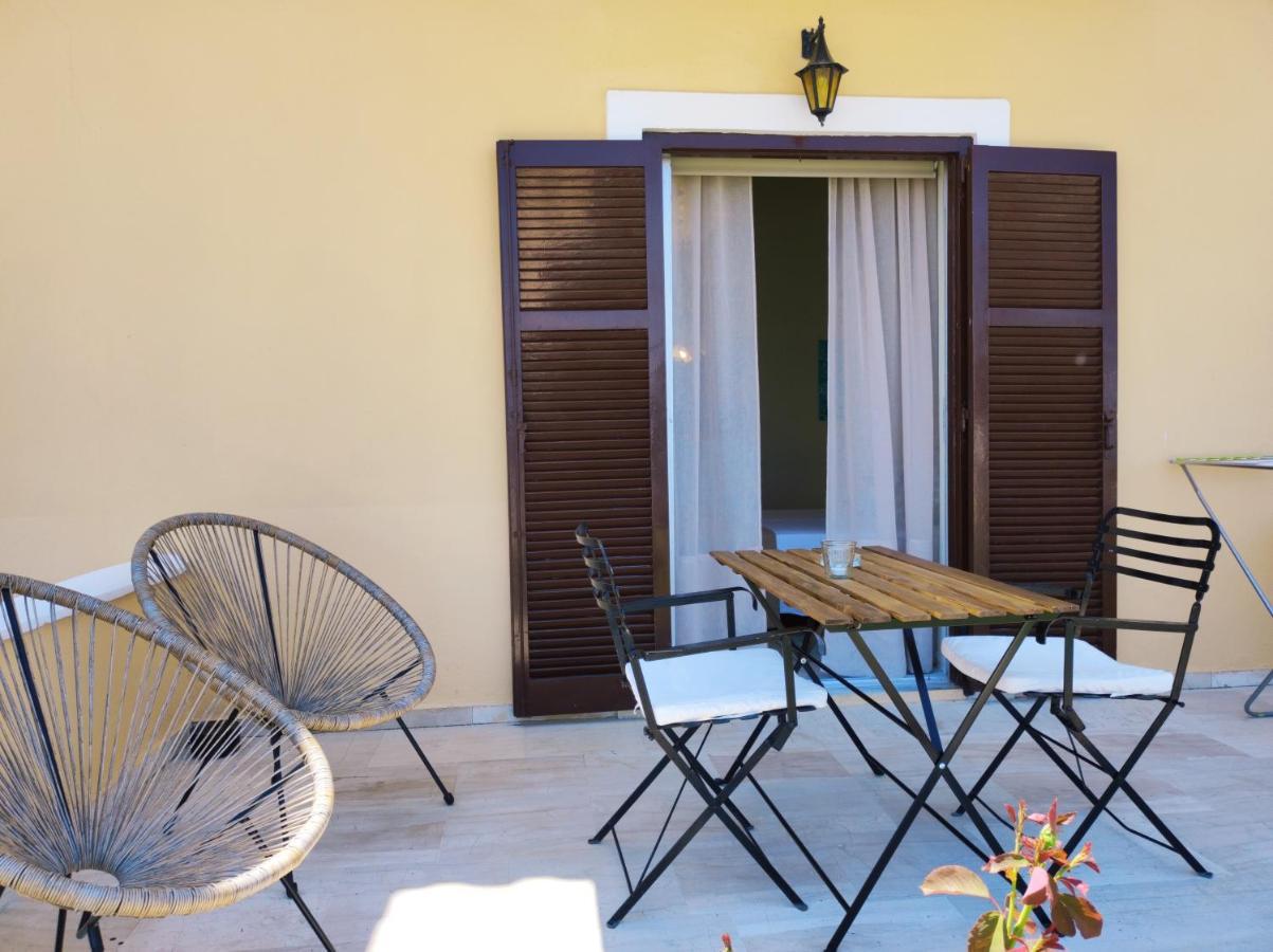 Thalassa Apartments & Studios Kávos Екстериор снимка