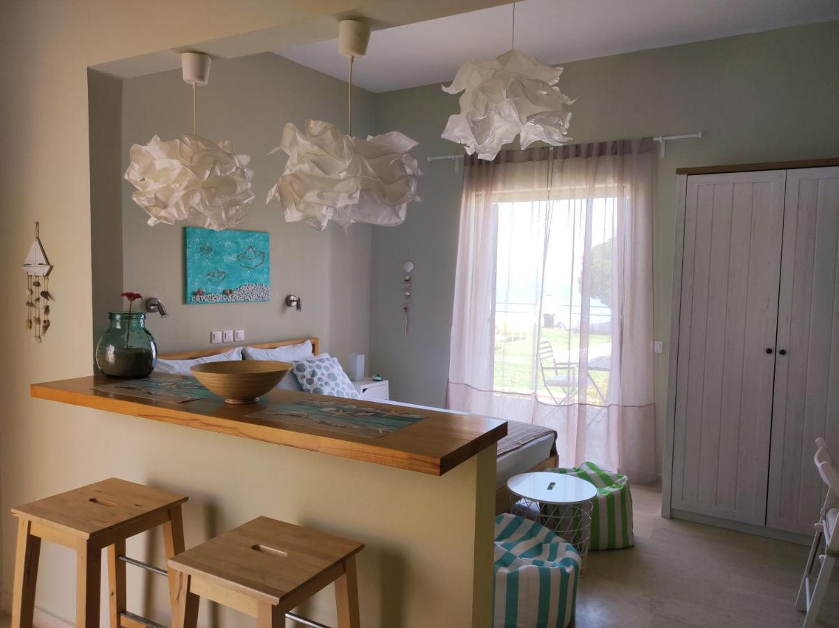 Thalassa Apartments & Studios Kávos Екстериор снимка